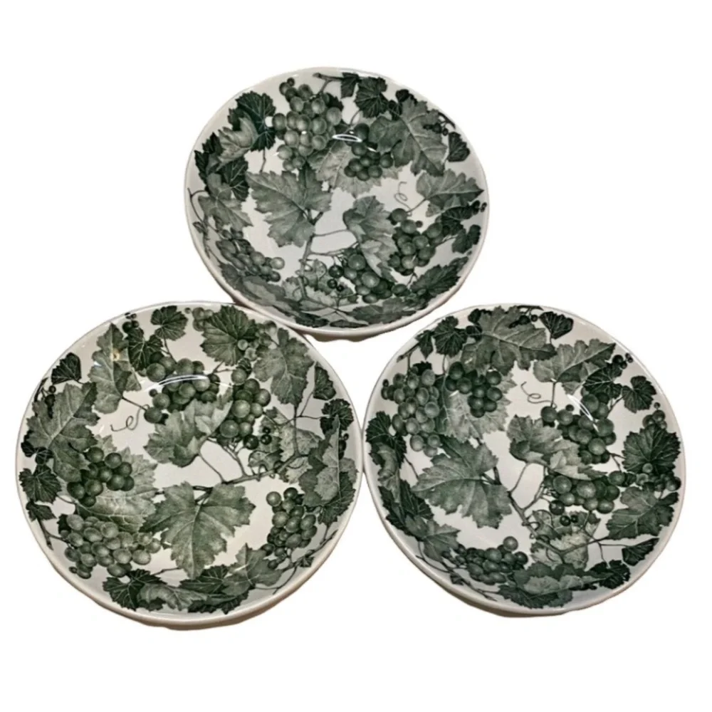 Ceramica Quadrifoglio Green Grape Patterned Bowls. La Primula. Set of 3